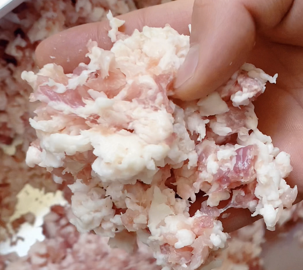 餡料沒有顆粒感，斬拌機(jī)怎么才能滿足味覺？